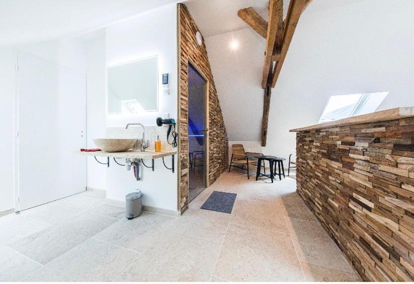 L'Evasion-Spa-Hammam-Sauna Illimite - 2 A 4 Pers Saint Cyr sur Loire Bagian luar foto